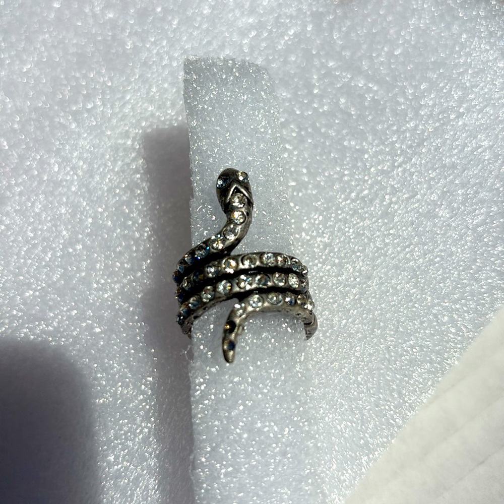 Snake Ring with rhinestones - Picture 7 of 8